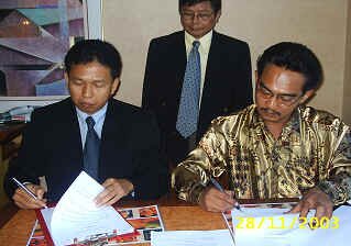 wpe2D.jpg (13133 bytes)